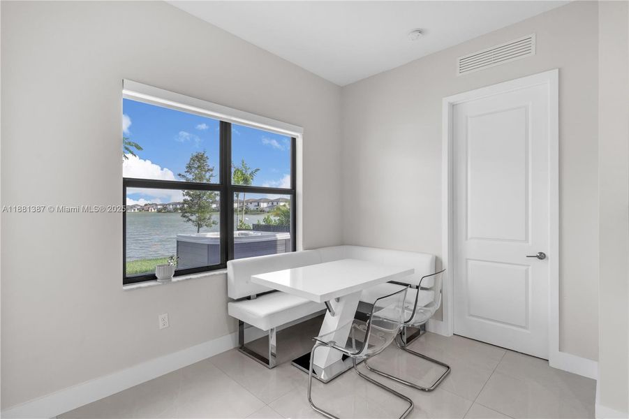 Furnished interior view inside a new home in , Miramar (Image 7).