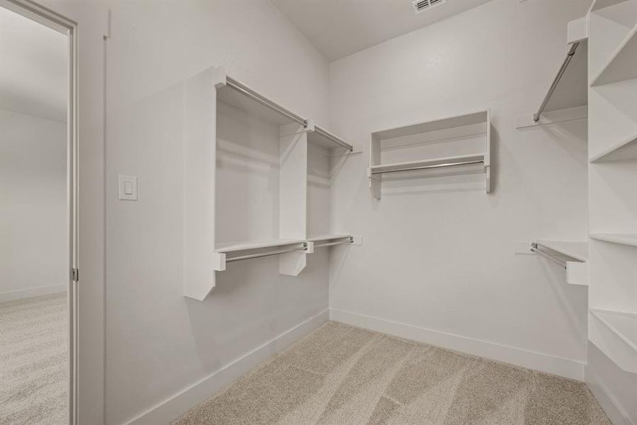 Spacious, unfurnished interior of a new home in Karis, Crowley (Image 17).