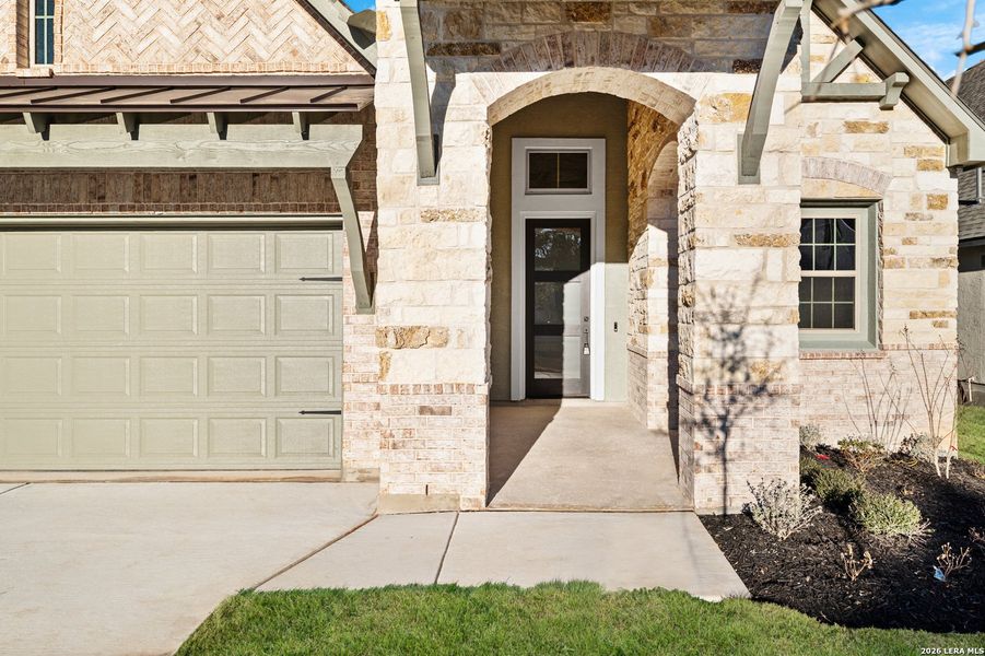 Exterior details and patio area of a home in Ventana, Bulverde (Image 23).