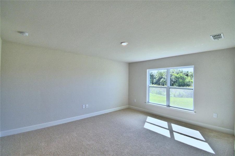 Spacious, unfurnished interior of a new home in , Lake Wales (Image 45).
