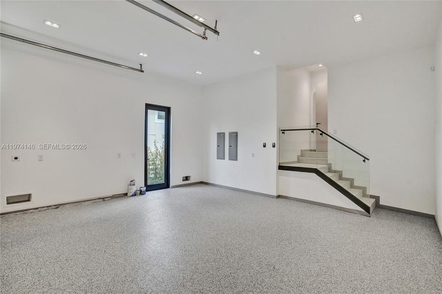 Spacious, unfurnished interior of a new home in , Miami Shores (Image 56).