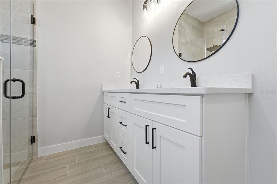Furnished interior view inside a new home in , Ocala (Image 10).