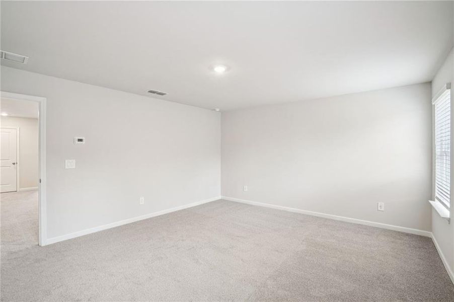 Spacious, unfurnished interior of a new home in Hemingway - Reserve Series, Cumming (Image 36).