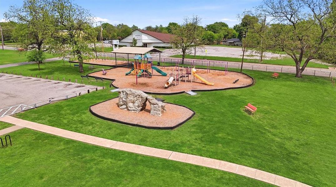 Community amenities in , Sherman (Image 34). Community amenities in , Sherman (Image 34).