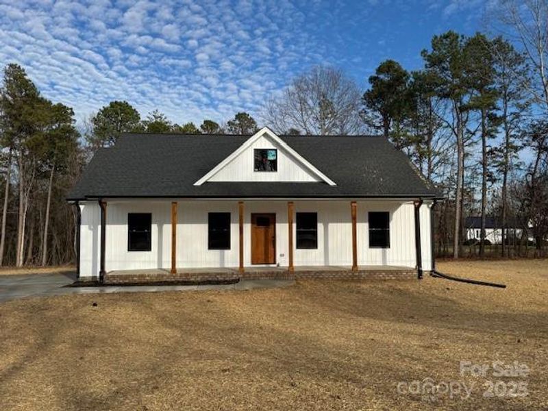 Image 28 of a home in . Image 28 of a home in .