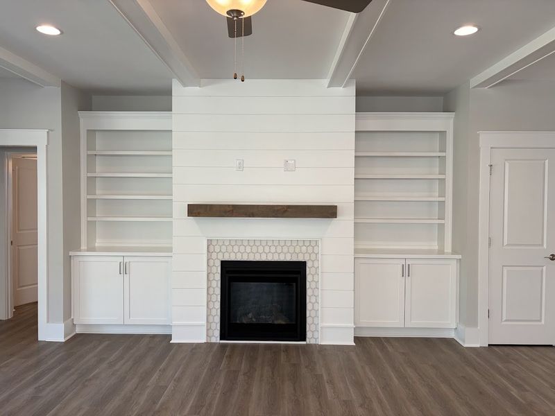 Image 25 of a home in Riverside Cove.