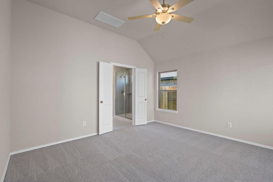 Spacious, unfurnished interior of a new home in Grand Central Park, Conroe (Image 17). Spacious, unfurnished interior of a new home in Grand Central Park, Conroe (Image 17).