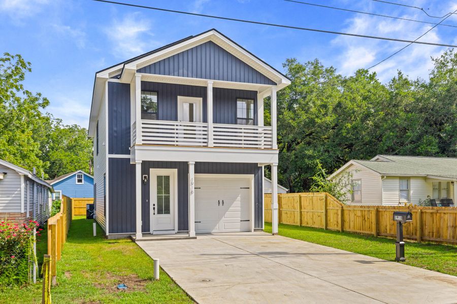Front exterior of a new home in , North Charleston, SC, highlighting curb appeal (Image 23).