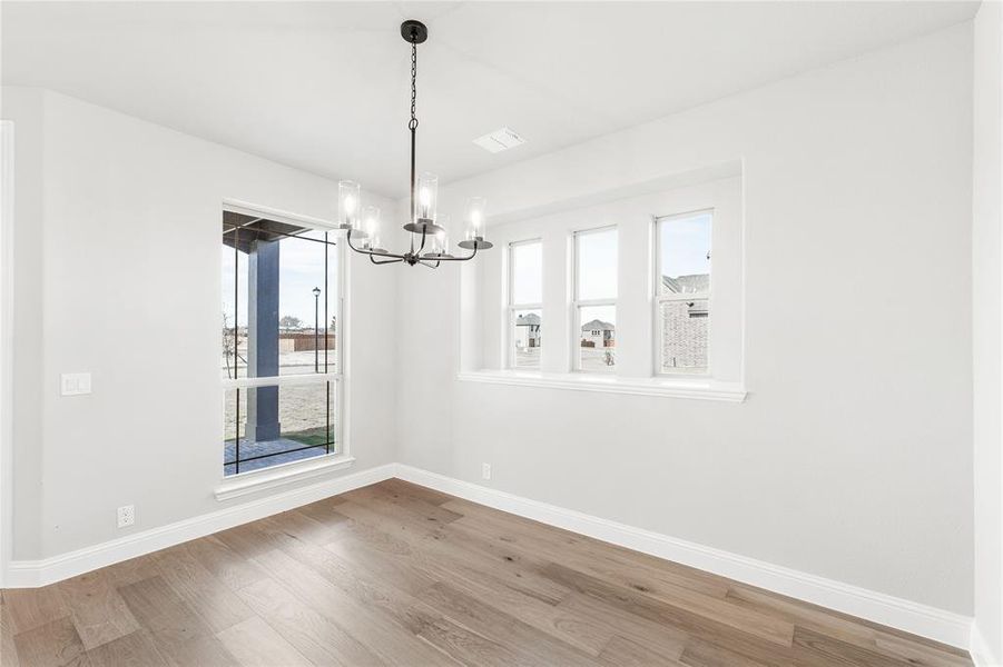 Spacious, unfurnished interior of a new home in Crystal Lake Estates, Red Oak (Image 18).