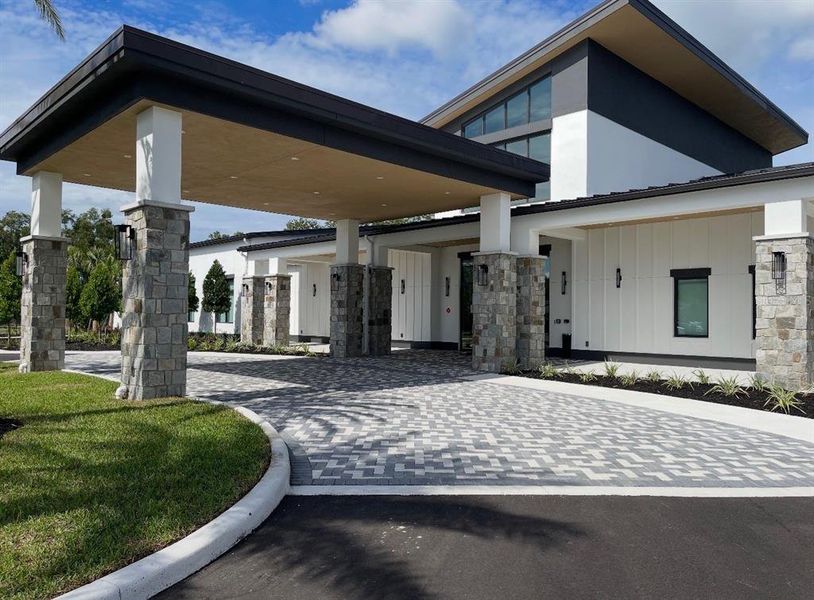 Community amenities in , Tavares (Image 12).