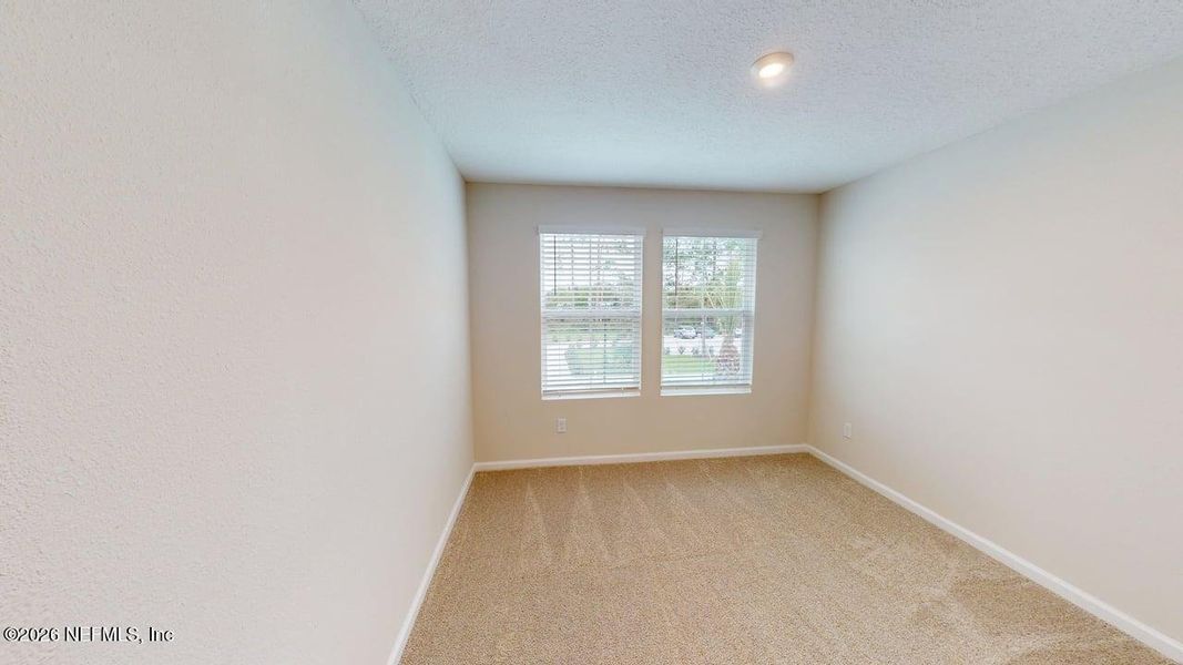 Spacious, unfurnished interior of a new home in Egret Creek, Jacksonville (Image 13).