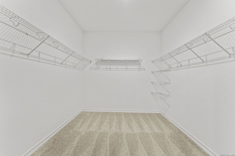 Spacious, unfurnished interior of a new home in Dove Song, Marion (Image 15).