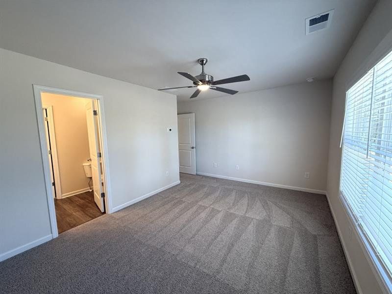 Spacious, unfurnished interior of a new home in Magnolia Grove, Mableton (Image 26).