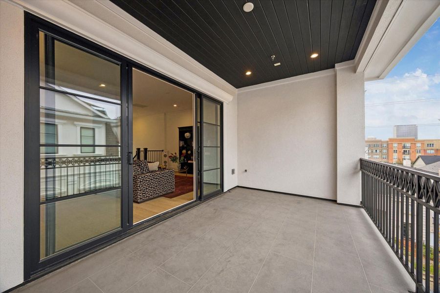 Spacious terrace off of the 4th floor with sliding glass doors and gas and water connections Spacious terrace off of the 4th floor with sliding glass doors and gas and water connections