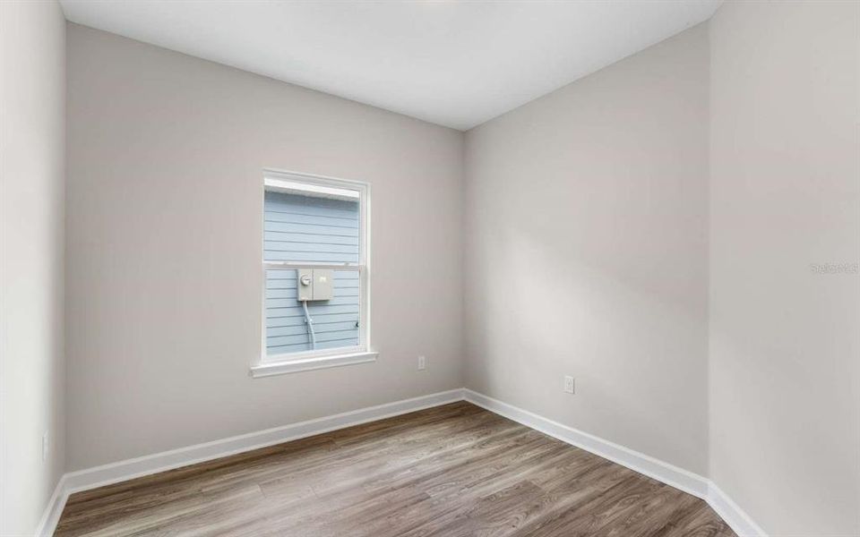 Spacious, unfurnished interior of a new home in , Live Oak (Image 24).