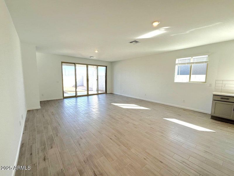 018 - Dining and great room