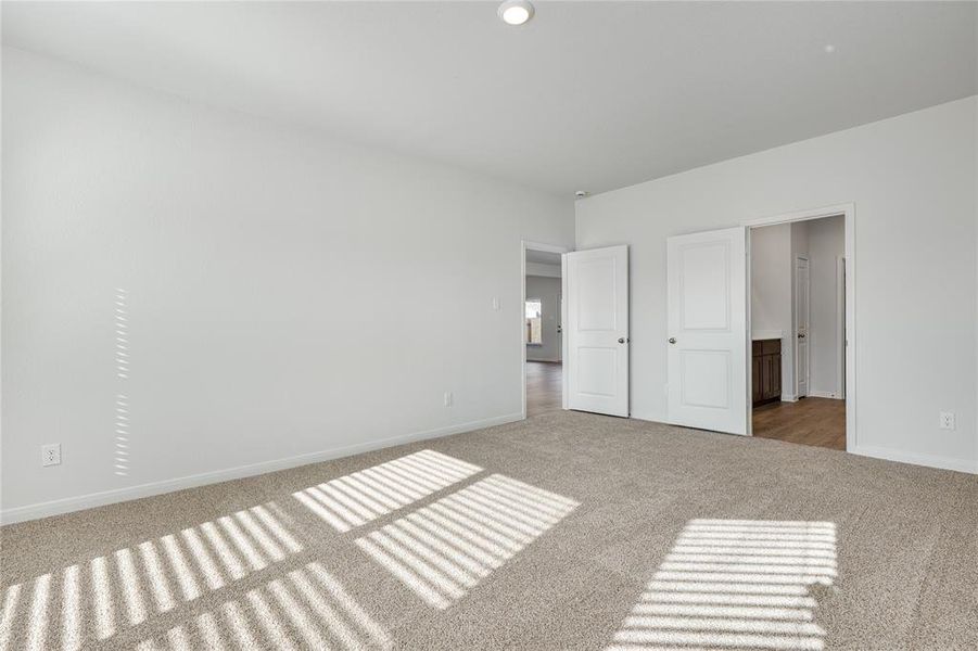 Spacious, unfurnished interior of a new home in Vista West, Fort Worth (Image 6).