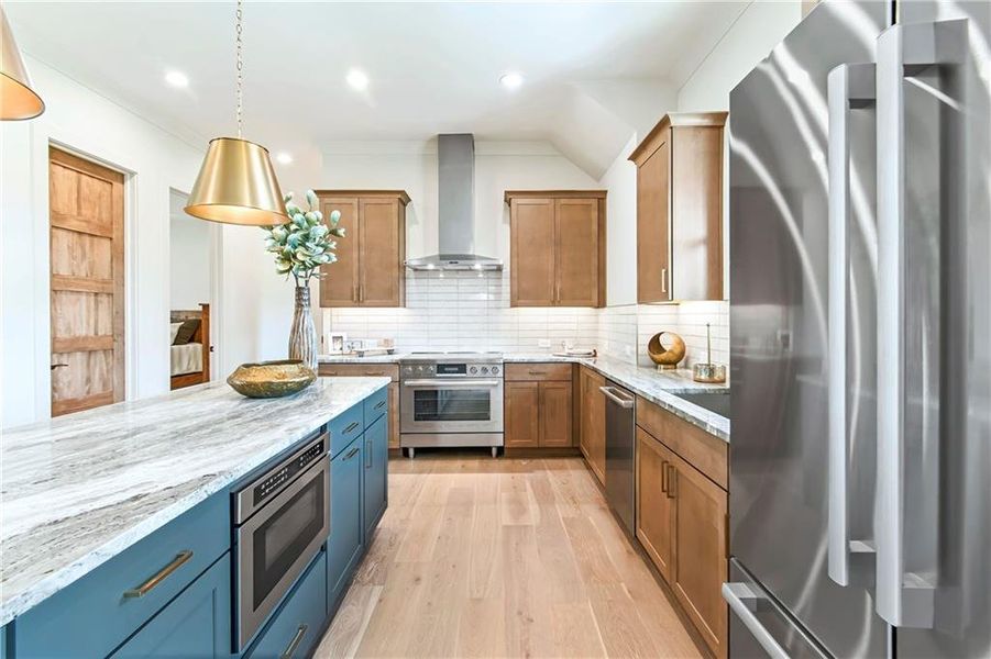 Furnished interior view inside a new home in , Blairsville (Image 76).