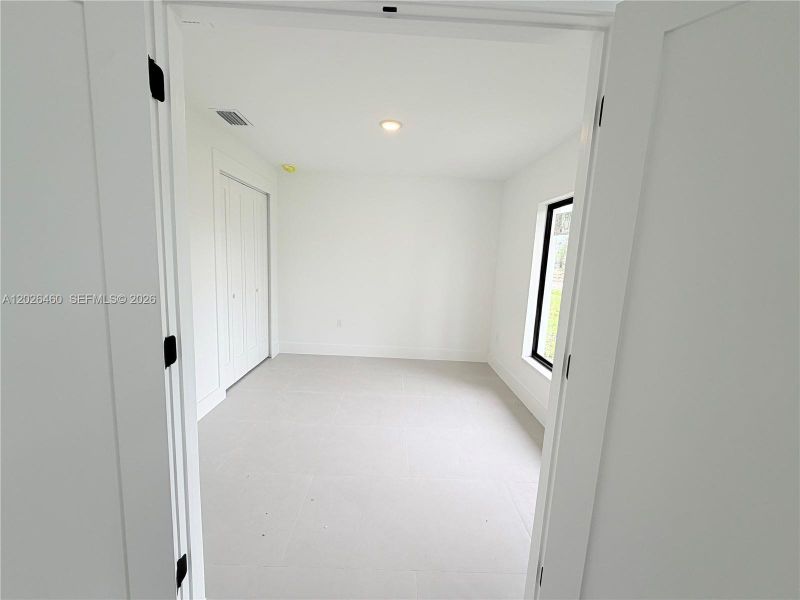 Spacious, unfurnished interior of a new home in , Lehigh Acres (Image 56).