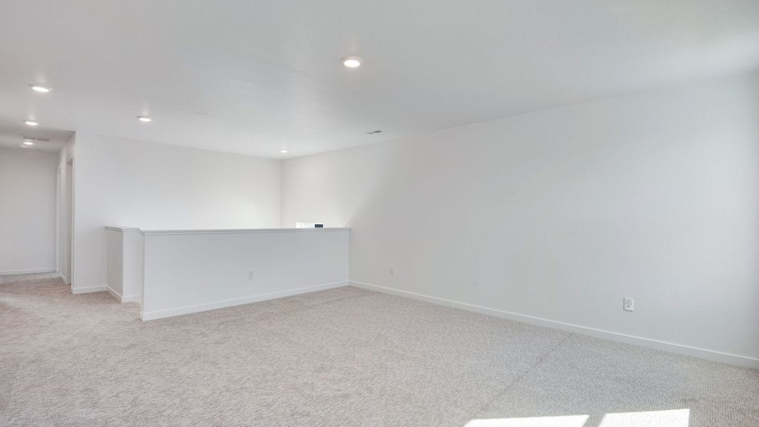 Spacious, unfurnished interior of a new home in Trails at Crowfoot, Parker (Image 15). Spacious, unfurnished interior of a new home in Trails at Crowfoot, Parker (Image 15).