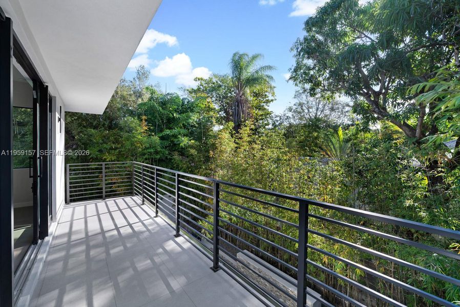 Exterior details and patio area of a home in , Miami (Image 21).