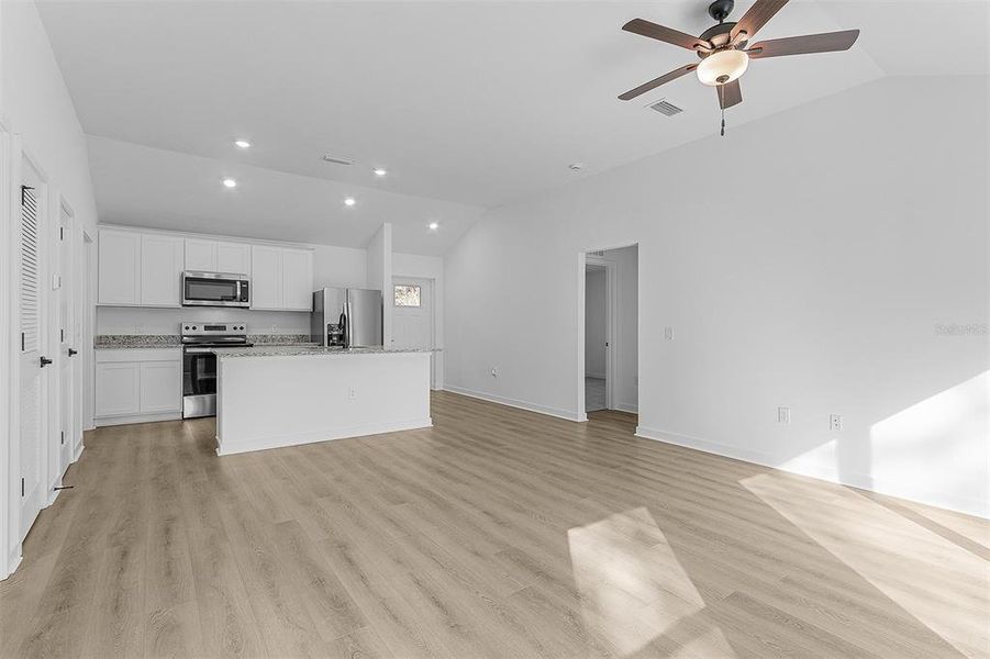 Spacious, unfurnished interior of a new home in , North Port (Image 13).