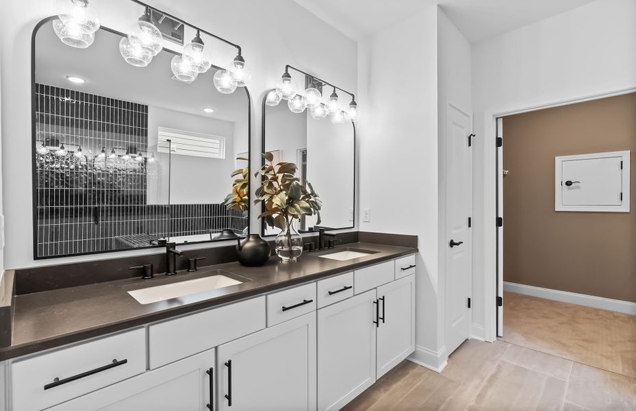 Representative furnished interior of a home built from the Prestige by Del Webb in Del Webb Barton Village, Lebanon (Image 32).