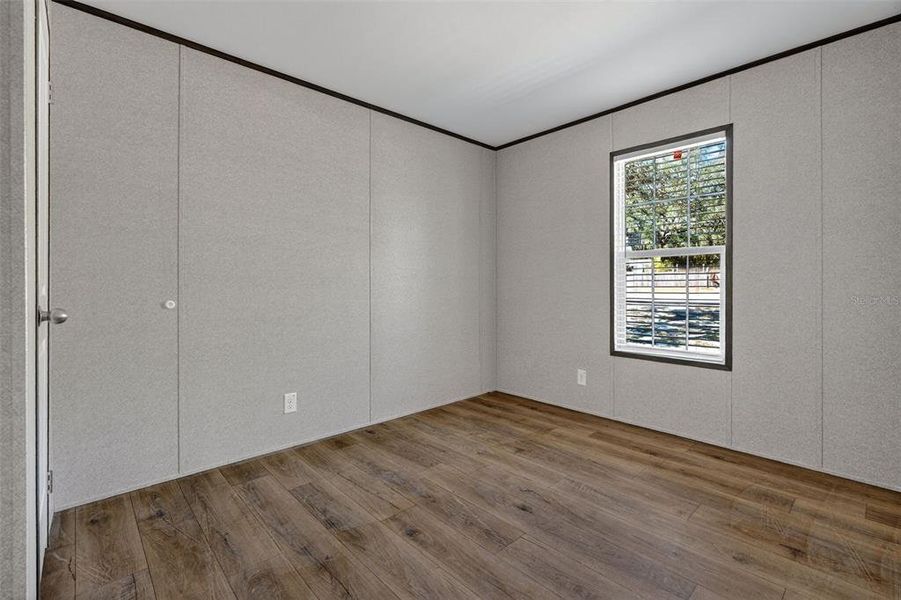 Spacious, unfurnished interior of a new home in , Williston (Image 26).