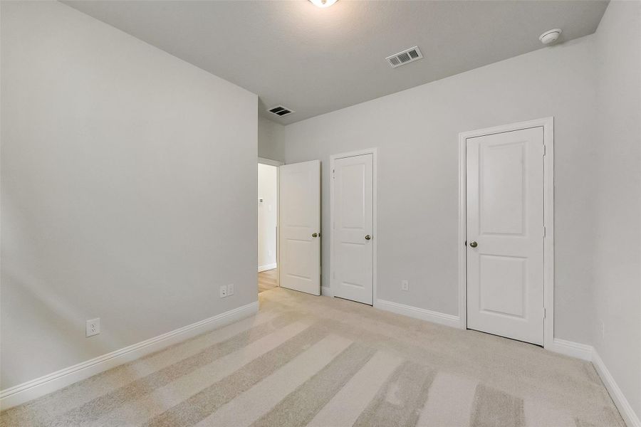 Spacious, unfurnished interior of a new home in Evergreen 40', Conroe (Image 29).