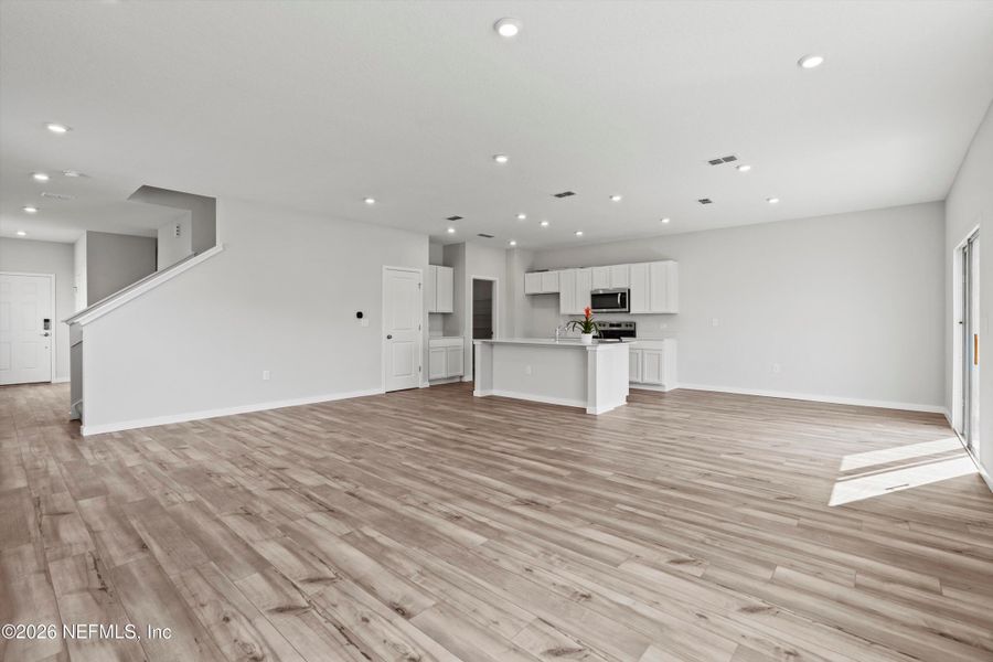 Spacious, unfurnished interior of a new home in The Landings at Pecan Park, Jacksonville (Image 7). Spacious, unfurnished interior of a new home in The Landings at Pecan Park, Jacksonville (Image 7).