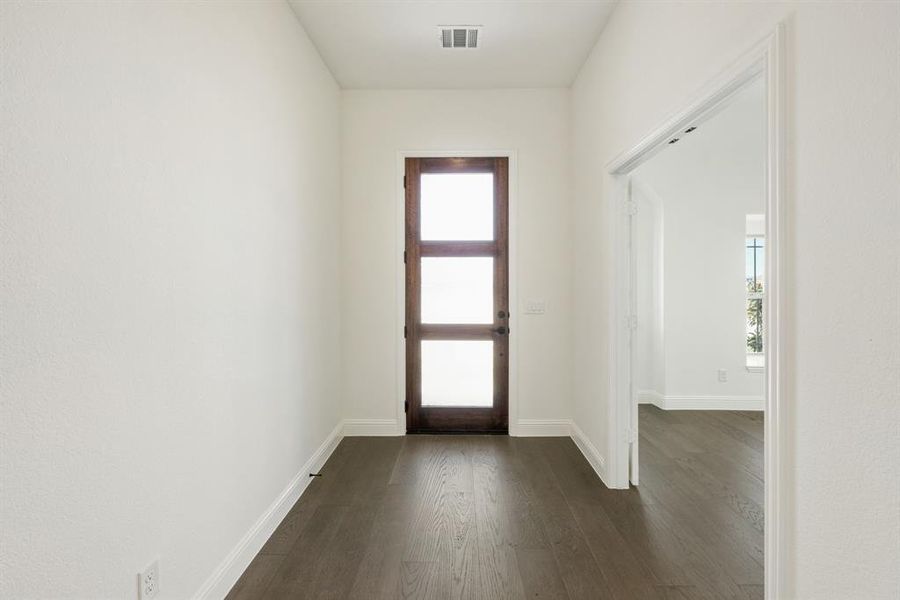 Spacious, unfurnished interior of a new home in Willow Wood Classic 50, McKinney (Image 30). Spacious, unfurnished interior of a new home in Willow Wood Classic 50, McKinney (Image 30).