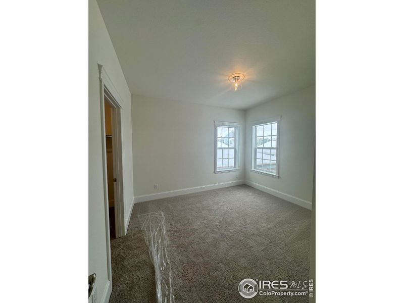 Spacious, unfurnished interior of a new home in Westerly, Erie (Image 23).