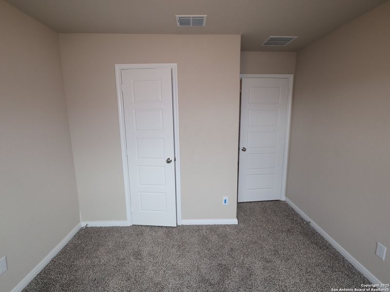Spacious, unfurnished interior of a new home in Agave, San Antonio (Image 26). Spacious, unfurnished interior of a new home in Agave, San Antonio (Image 26).