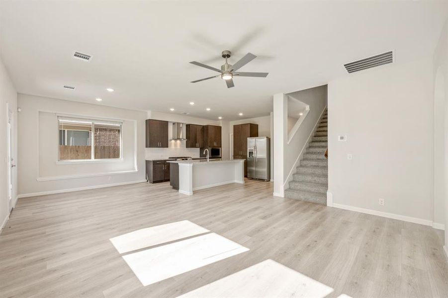Spacious, unfurnished interior of a new home in Rolling Meadows, Lancaster (Image 26). Spacious, unfurnished interior of a new home in Rolling Meadows, Lancaster (Image 26).