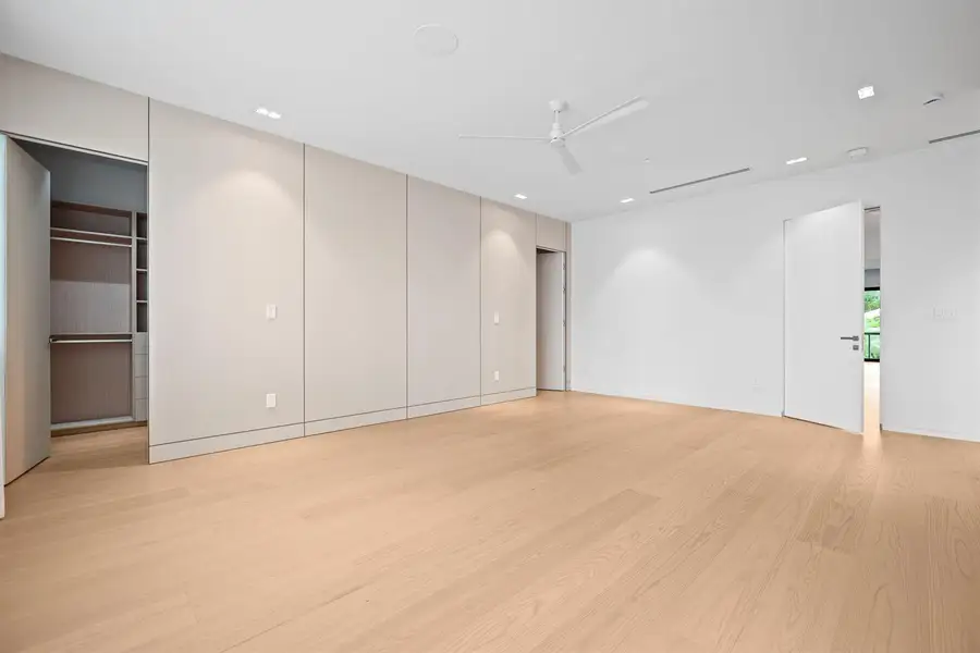 26-web-or-mls-607-ne-17th-ave