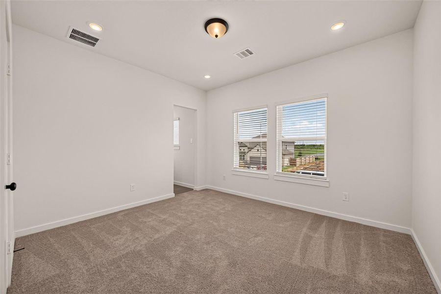 Spacious, unfurnished interior of a new home in Foxtail Palms, Manvel (Image 29). Spacious, unfurnished interior of a new home in Foxtail Palms, Manvel (Image 29).