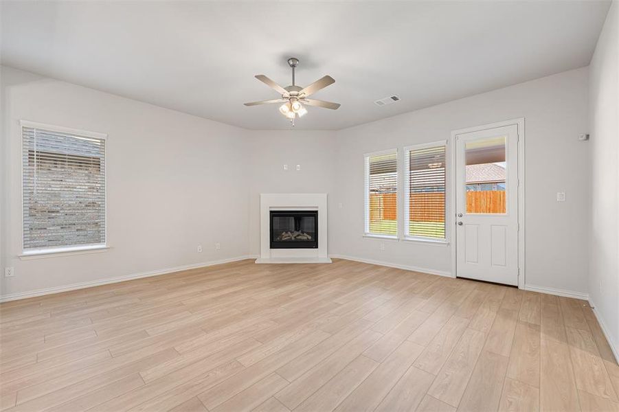Spacious, unfurnished interior of a new home in Morningstar, Aledo (Image 14). Spacious, unfurnished interior of a new home in Morningstar, Aledo (Image 14).