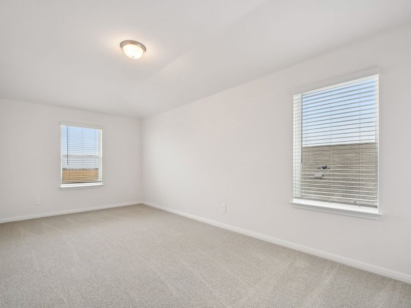Spacious, unfurnished interior of a new home in Eastern Wells, Jarrell (Image 10).