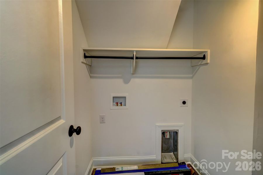 Spacious, unfurnished interior of a new home in , Shelby (Image 12).