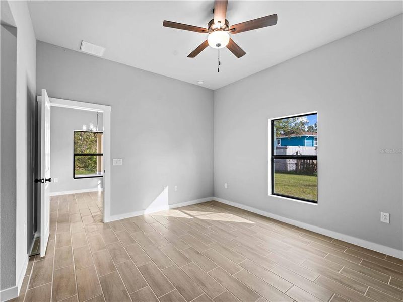 Spacious, unfurnished interior of a new home in , North Port (Image 39).