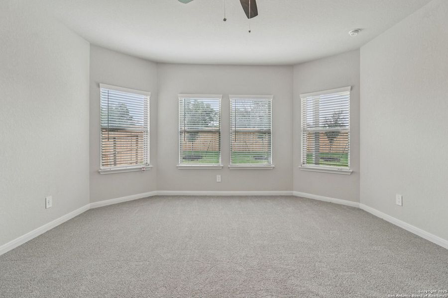 Spacious, unfurnished interior of a new home in Royal Crest, San Antonio (Image 55). Spacious, unfurnished interior of a new home in Royal Crest, San Antonio (Image 55).