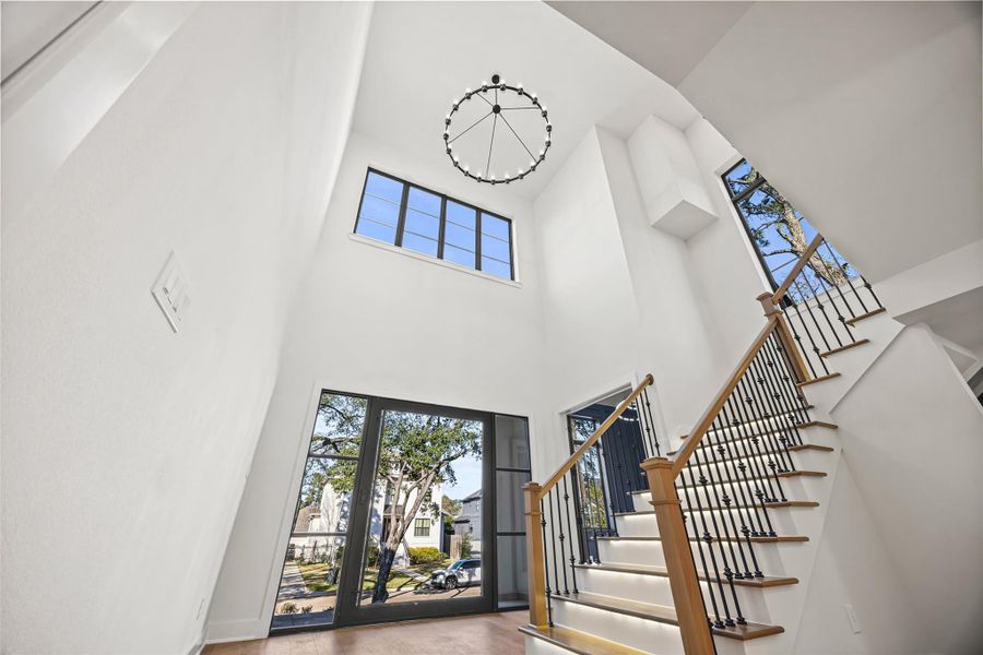 Spacious, unfurnished interior of a new home in , Houston (Image 25).