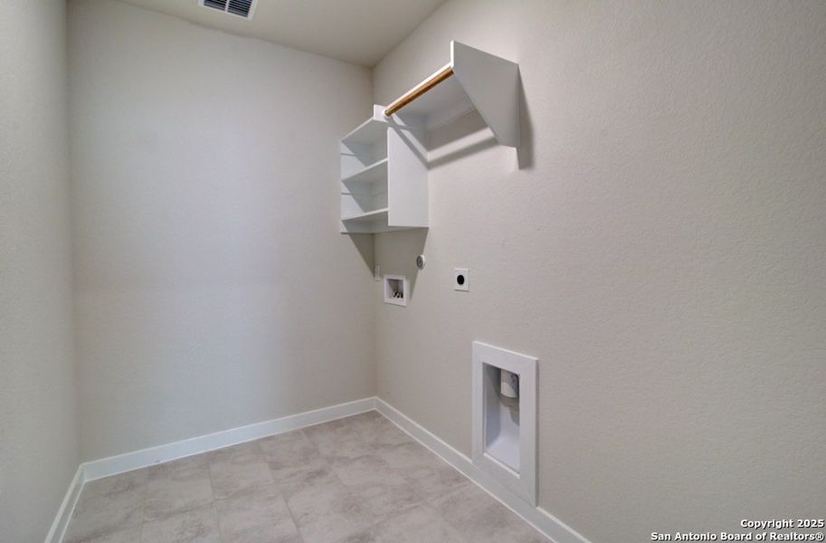 Spacious, unfurnished interior of a new home in Prairie Green, Converse (Image 9). Spacious, unfurnished interior of a new home in Prairie Green, Converse (Image 9).