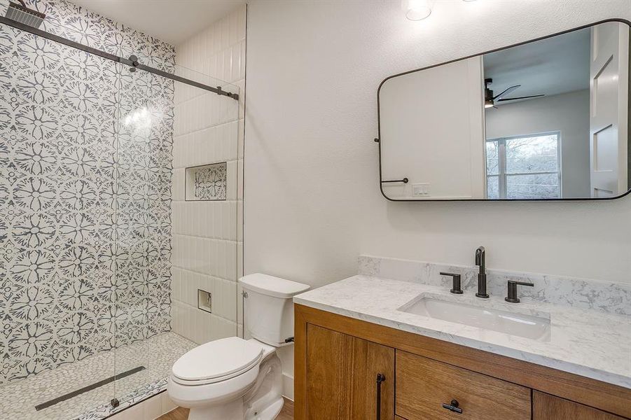 Furnished interior view inside a new home in , Fort Worth (Image 10).