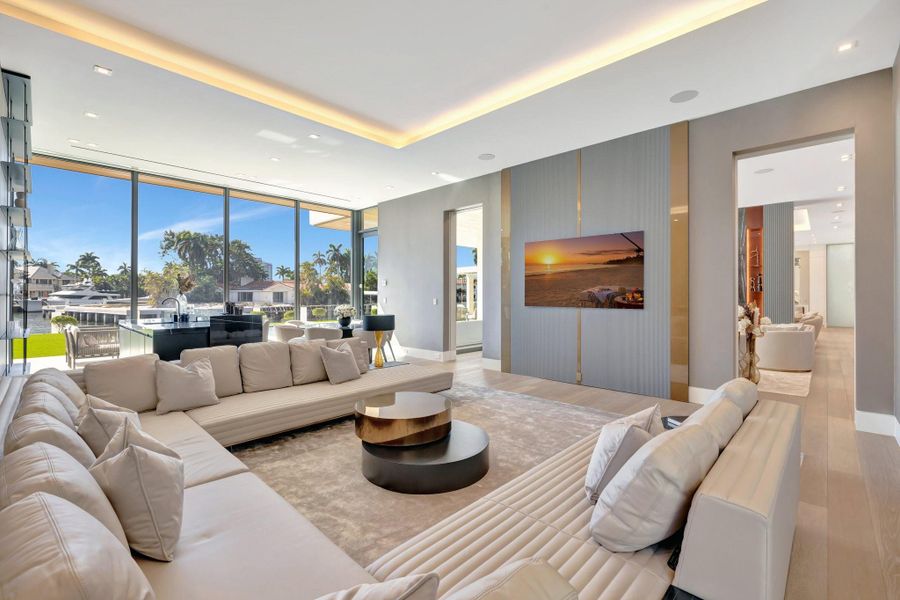 Furnished interior view inside a new home in , Fort Lauderdale (Image 11).