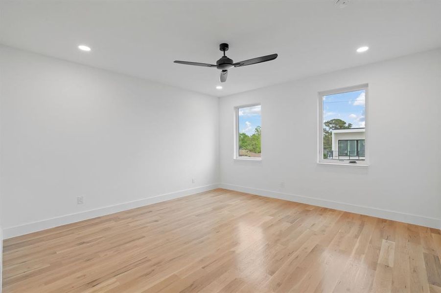 Spacious, unfurnished interior of a new home in , Dallas (Image 19).