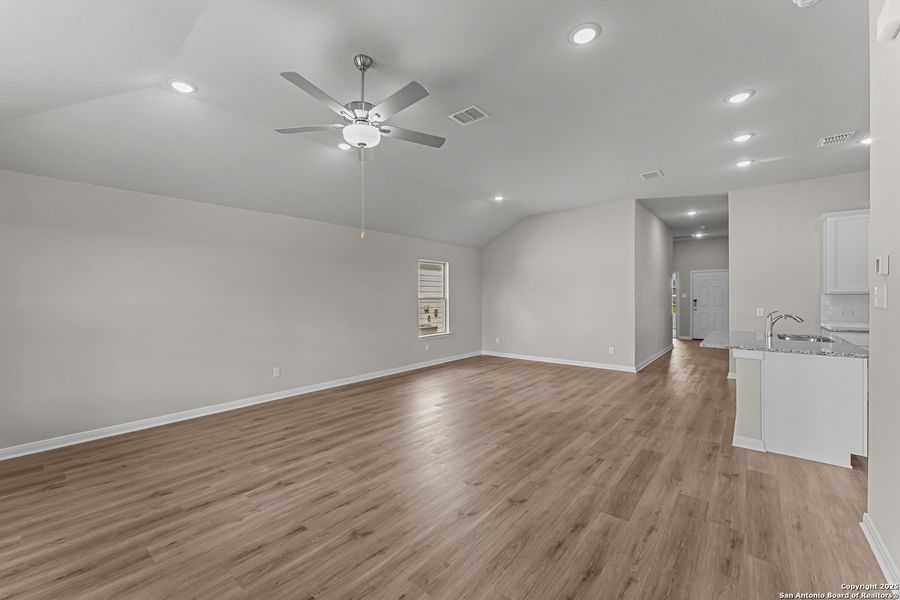 Spacious, unfurnished interior of a new home in Meadows at Clear Springs, New Braunfels (Image 22). Spacious, unfurnished interior of a new home in Meadows at Clear Springs, New Braunfels (Image 22).