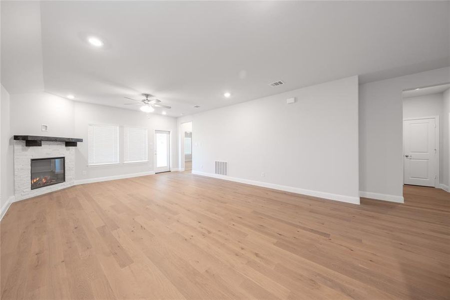 Spacious, unfurnished interior of a new home in Goodland: Overlook 60', Midlothian (Image 11).