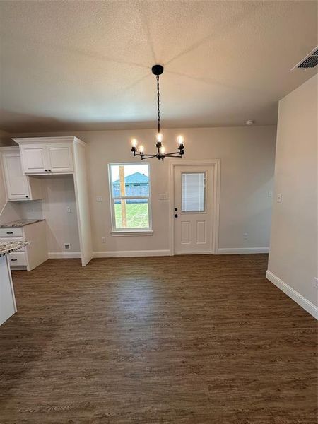 Spacious, unfurnished interior of a new home in , Abilene (Image 10).