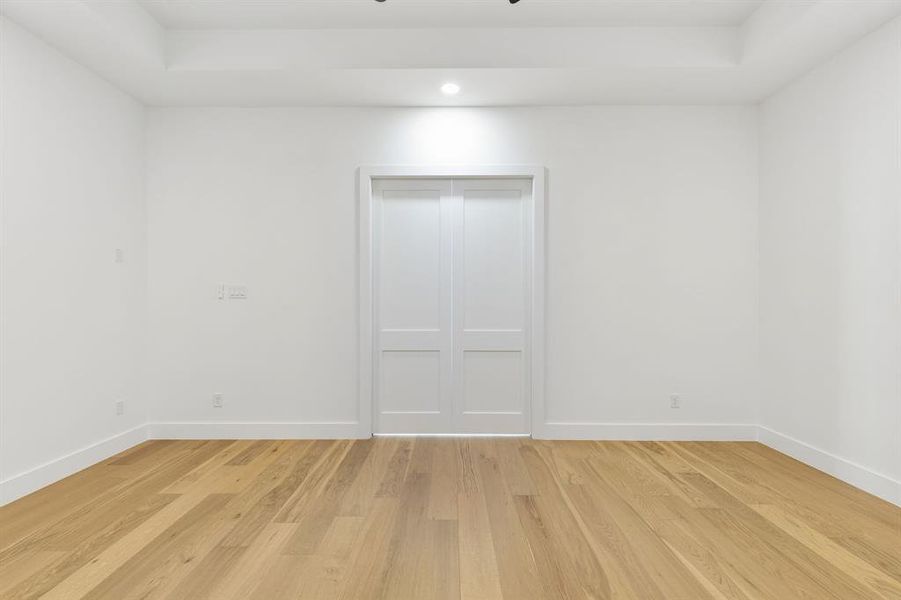 Spacious, unfurnished interior of a new home in , Argyle (Image 32).